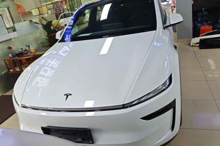 Used Tesla Model Y 2026 Rear-Drive Model Front