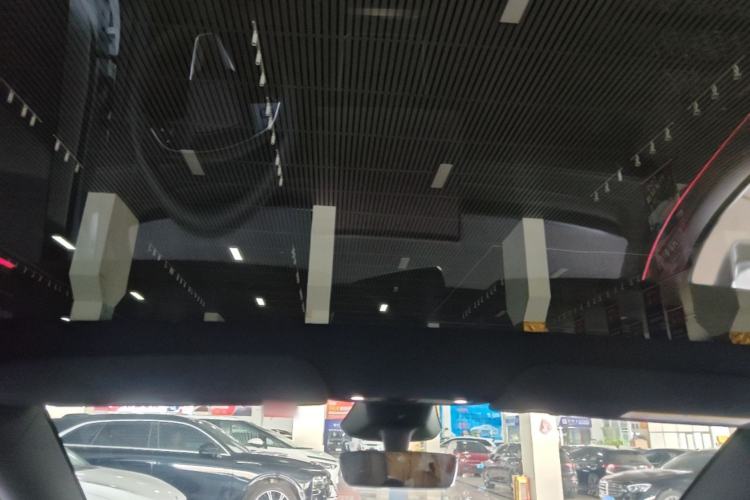 Used Tesla Model Y 2026 Rear-Drive Model Headliner