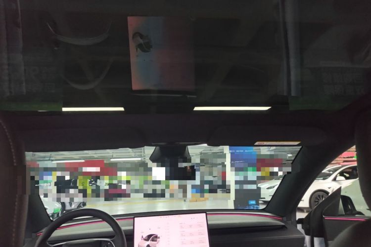 Used Tesla Model Y 2026 Rear-Drive Model Headliner