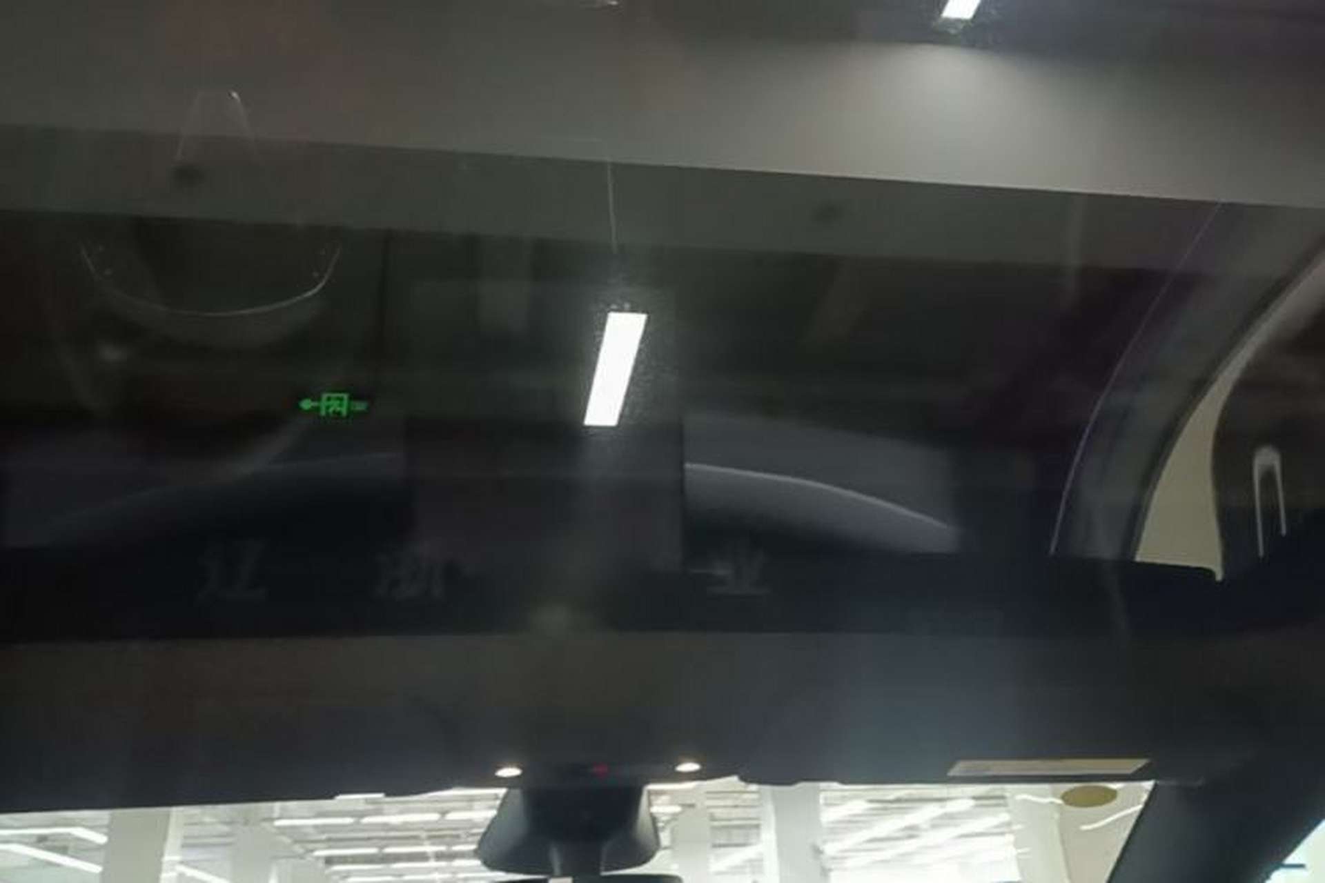 Used Tesla Model Y 2026 Rear-Drive Model Headliner