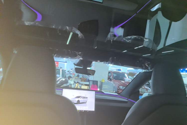 Used Tesla Model Y 2026 Rear-Drive Model Headliner