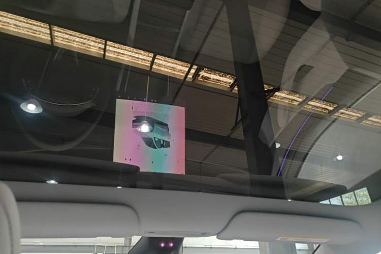 Used Tesla Model Y 2026 Model Long-Range Rear-Wheel-Drive Version Headliner