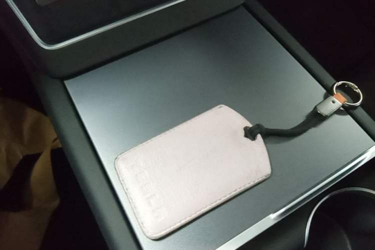 Used Tesla Model Y 2026 Rear-Drive Model Interior 1