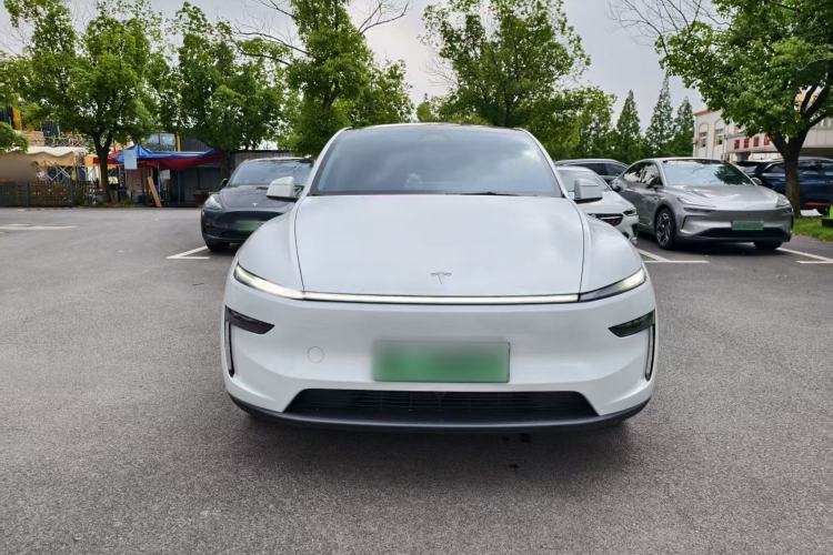 Used Tesla Model Y 2026 Model Long-Range Rear-Wheel-Drive Version Interior 10