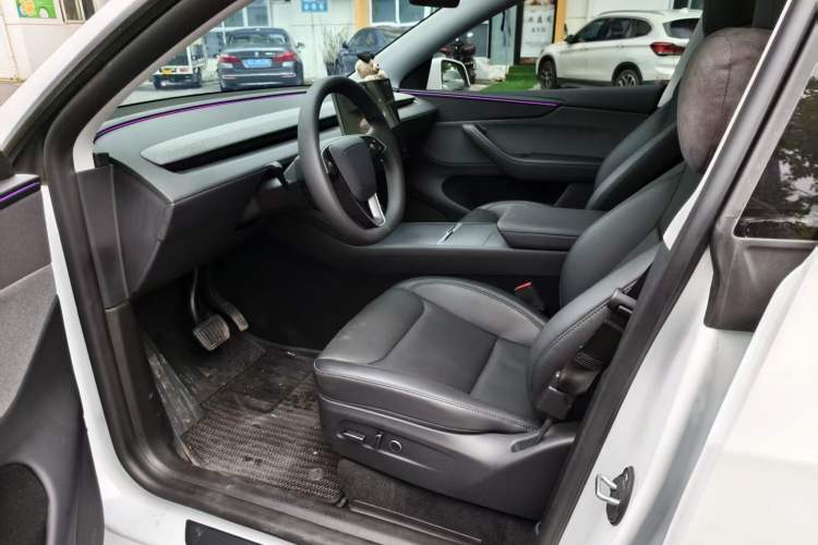 Used Tesla Model Y 2026 Model Long-Range Rear-Wheel-Drive Version Interior 2