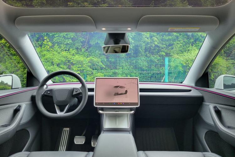 Used Tesla Model Y 2026 Model Long-Range Rear-Wheel-Drive Version Interior 4