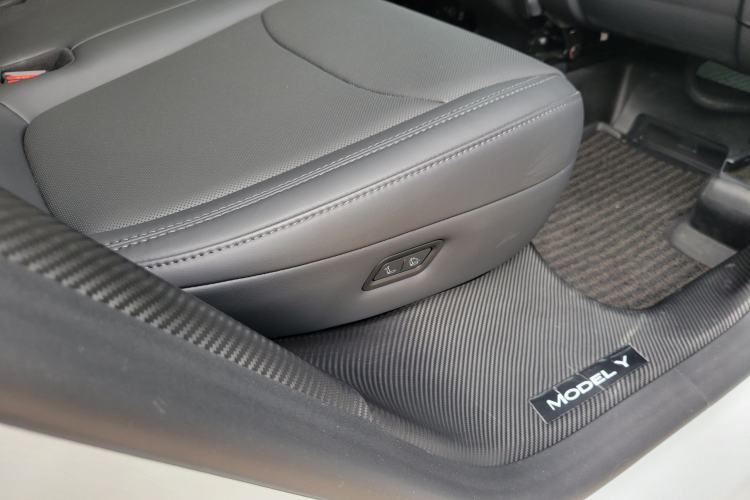 Used Tesla Model Y 2026 Model Long-Range Rear-Wheel-Drive Version Interior 7