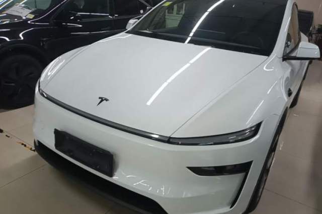 Used Tesla Model Y 2026 Rear-Drive Model