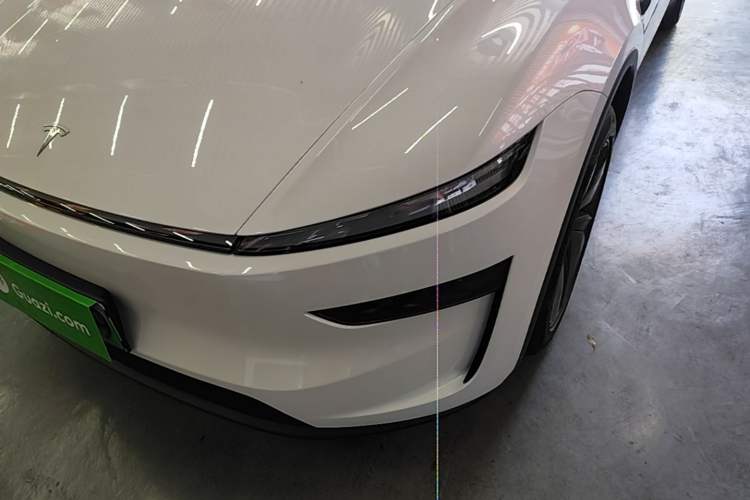 Used Tesla Model Y 2026 Facelifted Long-Range Rear-Drive Model Left Front Headlight