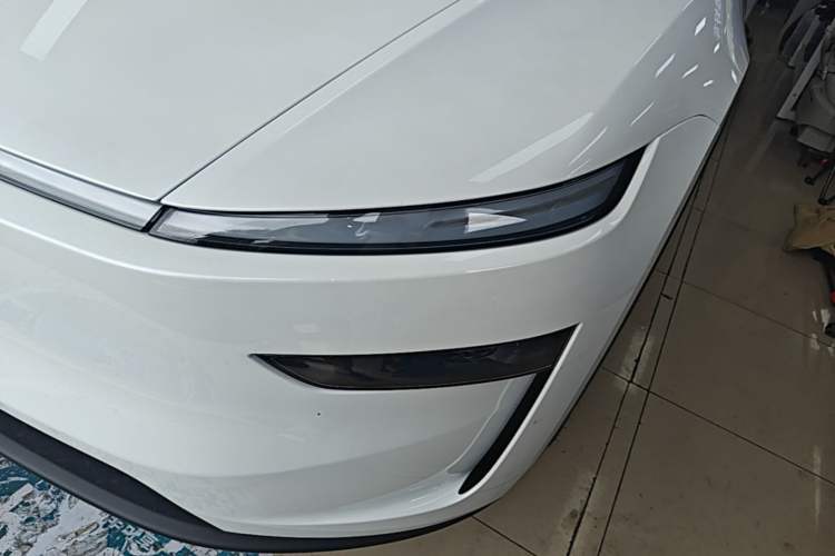 Used Tesla Model Y 2026 Rear-Drive Model Left Front Headlight