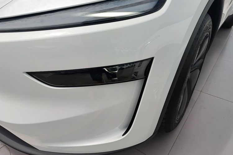 Used Tesla Model Y 2026 Rear-Drive Model Left Front Headlight