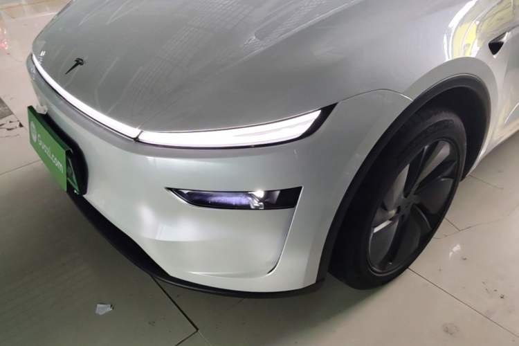 Used Tesla Model Y 2026 Model Long-Range Rear-Wheel-Drive Version Left Front Headlight