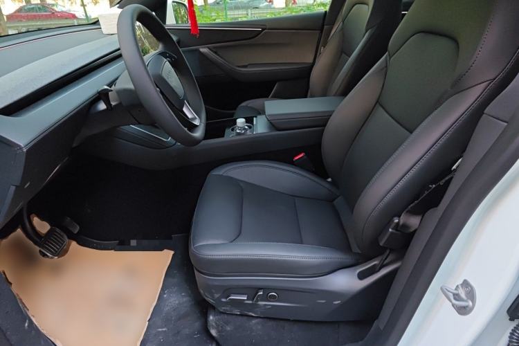 Used Tesla Model Y 2026 Rear-Drive Model Left Front Seat