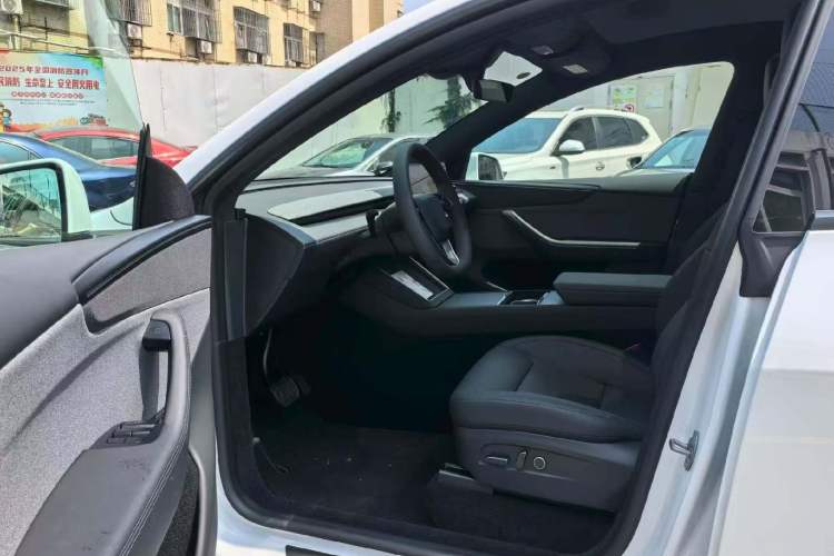 Used Tesla Model Y 2026 Rear-Drive Model Left Front Seat