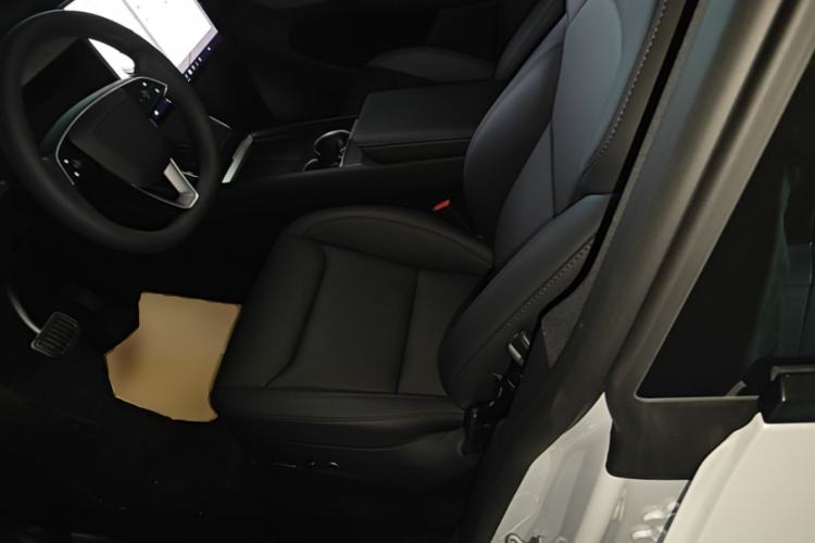 Used Tesla Model Y 2026 Rear-Drive Model Left Front Seat