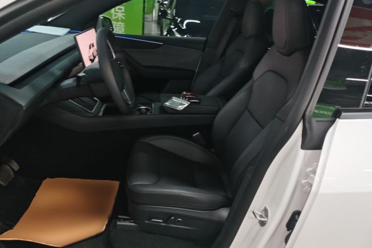 Used Tesla Model Y 2026 Model Long-Range Rear-Wheel-Drive Version Left Front Seat