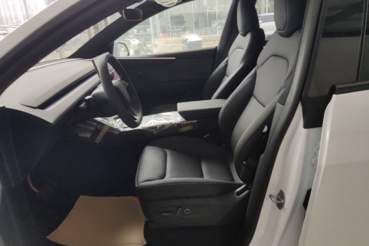 Used Tesla Model Y 2026 Rear-Drive Model Left Front Seat