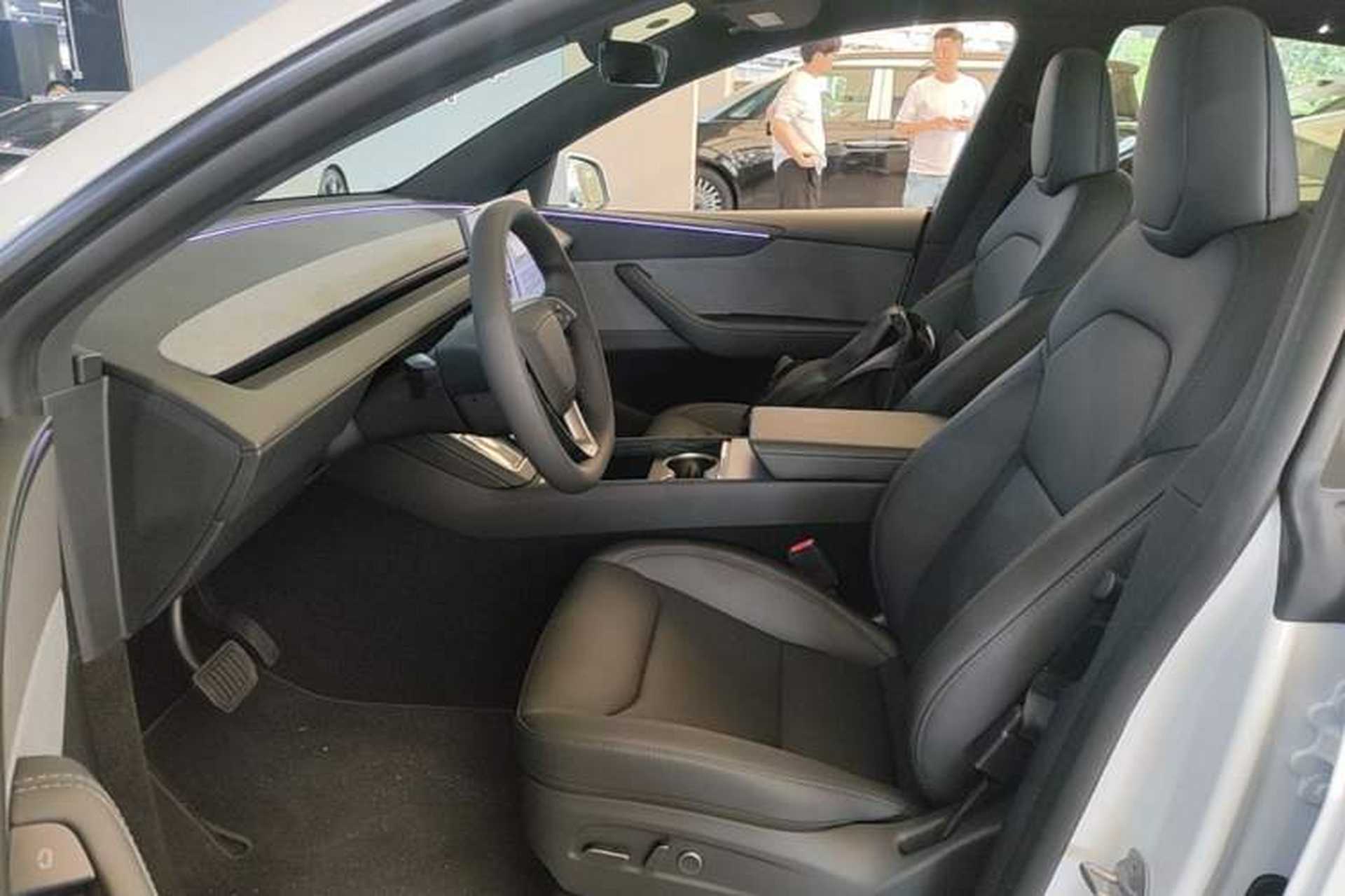 Used Tesla Model Y 2026 Rear-Drive Model Left Front Seat
