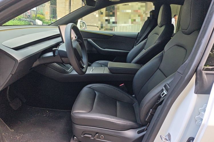 Used Tesla Model Y 2026 Rear-Drive Model Left Front Seat