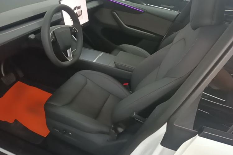Used Tesla Model Y 2026 Rear-Drive Model Left Front Seat