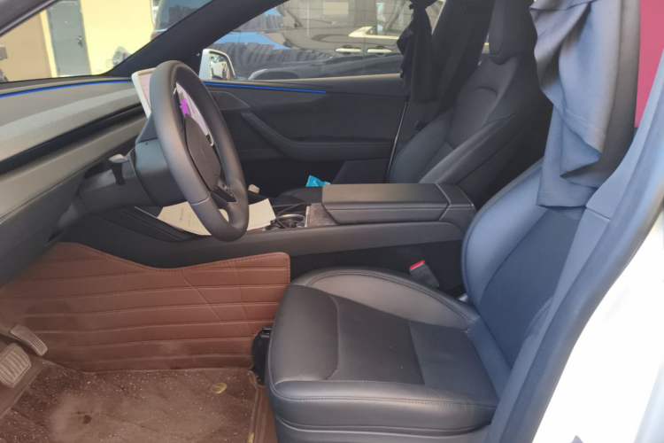 Used Tesla Model Y 2026 Long-Range All-Wheel-Drive Model Left Front Seat
