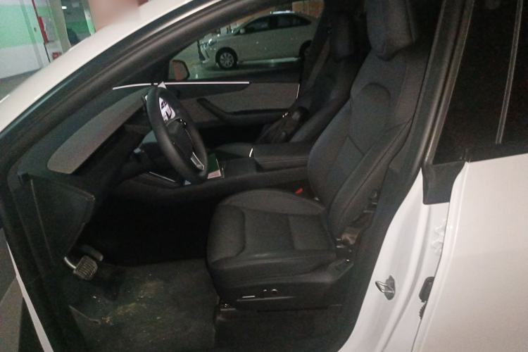 Used Tesla Model Y 2026 Model Long-Range Rear-Wheel-Drive Version Left Front Seat