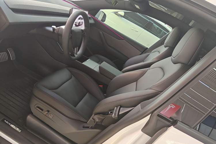 Used Tesla Model Y 2026 Rear-Drive Model Left Front Seat