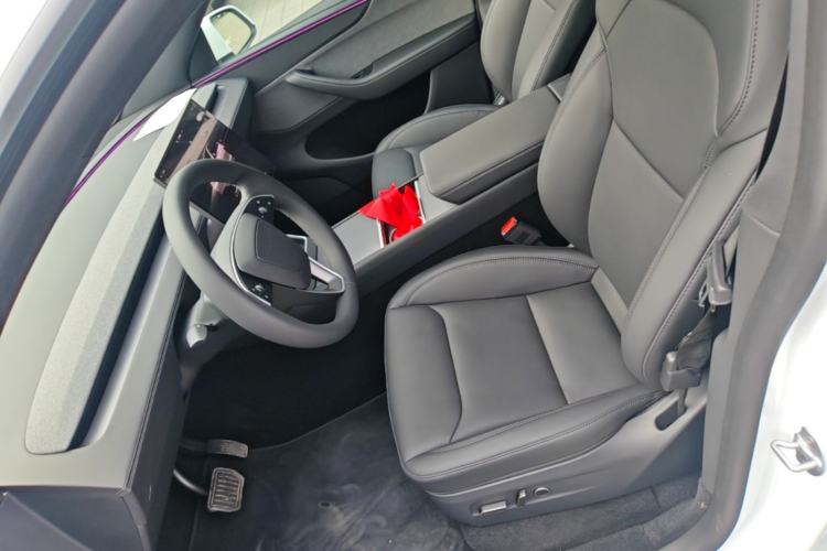 Used Tesla Model Y 2026 Rear-Drive Model Left Front Seat