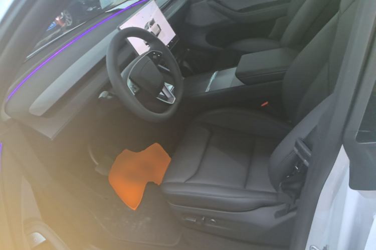Used Tesla Model Y 2026 Rear-Drive Model Left Front Seat