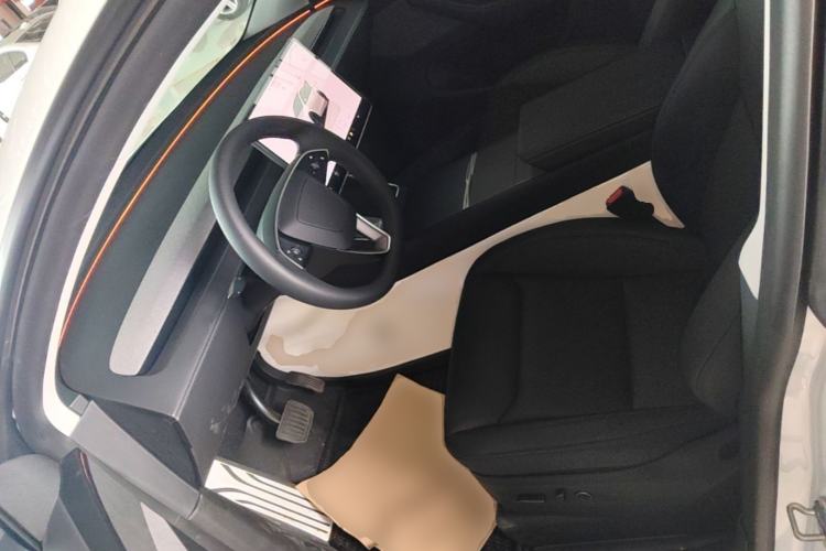 Used Tesla Model Y 2026 Model Long-Range Rear-Wheel-Drive Version Left Front Seat