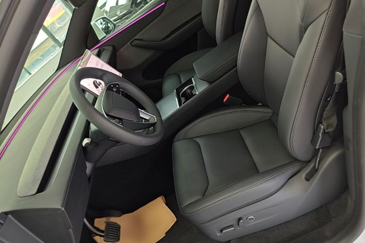 Used Tesla Model Y 2026 Rear-Drive Model Left Front Seat
