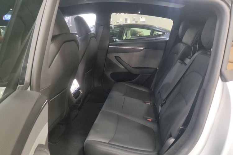 Used Tesla Model Y 2026 Rear-Drive Model Left Rear Seat