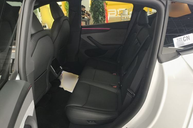 Used Tesla Model Y 2026 Rear-Drive Model Left Rear Seat