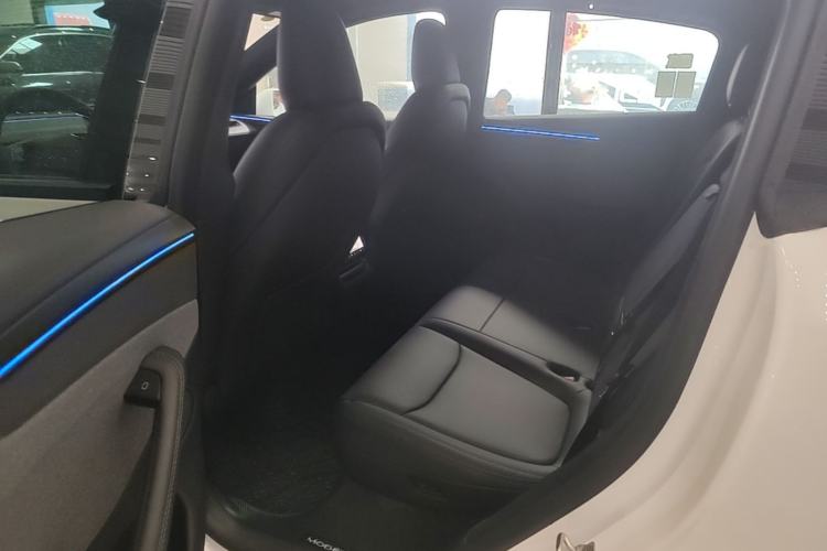 Used Tesla Model Y 2026 Rear-Drive Model Left Rear Seat