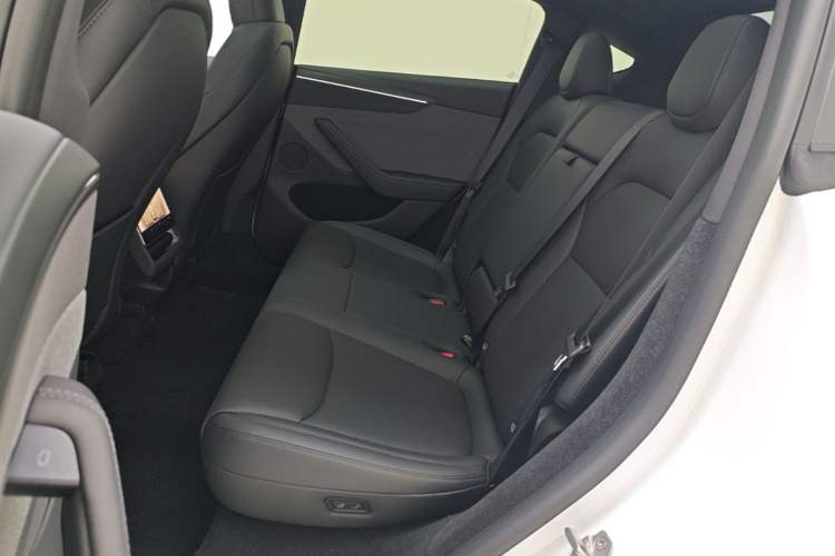 Used Tesla Model Y 2026 Rear-Drive Model Left Rear Seat