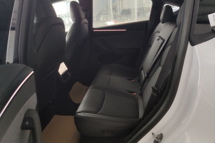 Used Tesla Model Y 2026 Rear-Drive Model Left Rear Seat