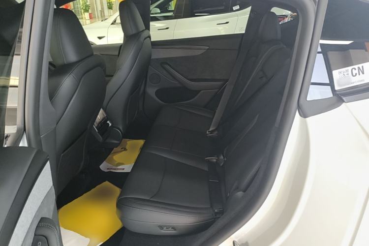 Used Tesla Model Y 2026 Long-Range All-Wheel-Drive Model Left Rear Seat