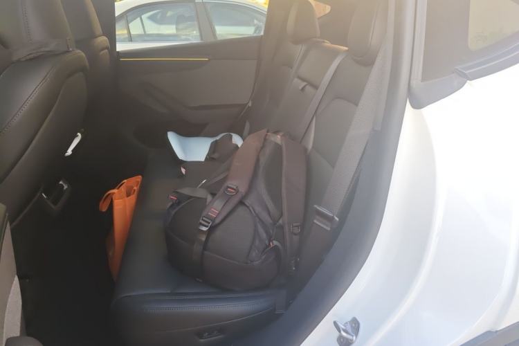 Used Tesla Model Y 2026 Rear-Drive Model Left Rear Seat