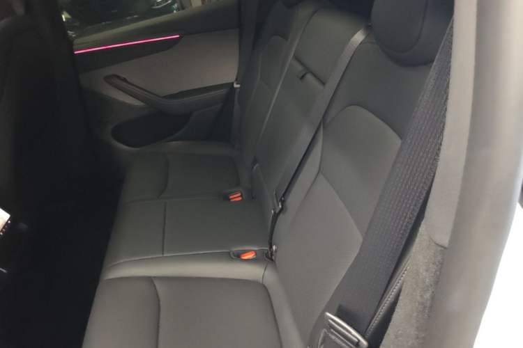 Used Tesla Model Y 2026 Rear-Drive Model Left Rear Seat