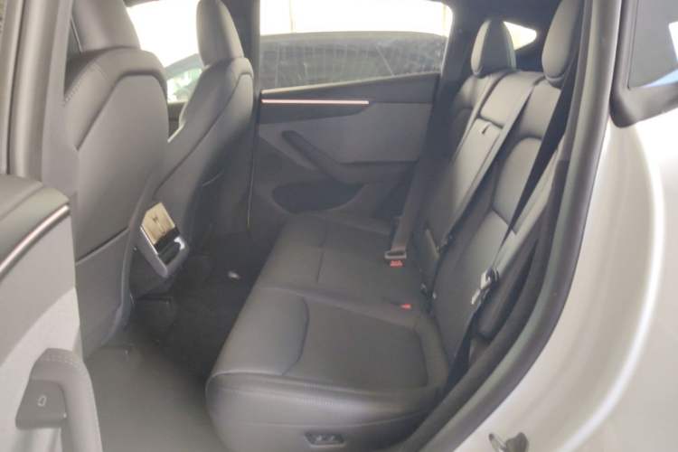 Used Tesla Model Y 2026 Rear-Drive Model Left Rear Seat