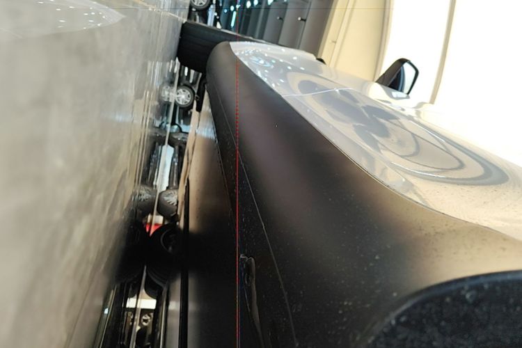 Used Tesla Model Y 2026 Rear-Drive Model Left Side Sill
