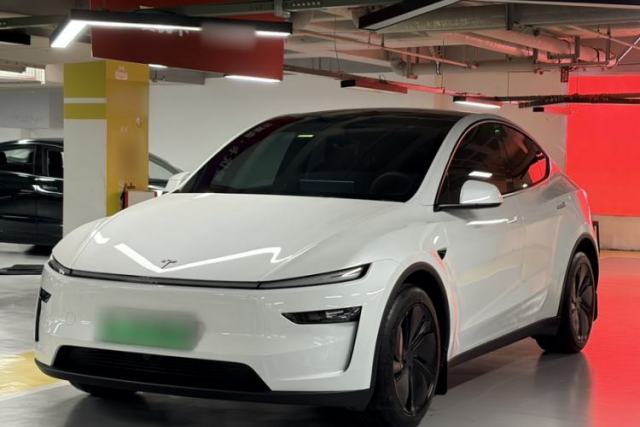 Used Tesla Model Y 2026 Rear-Drive Model