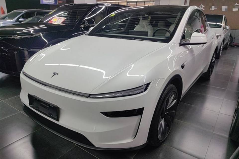 Tesla Model Y 2026
