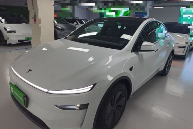 Used Tesla Model Y 2026 Rear-Drive Model