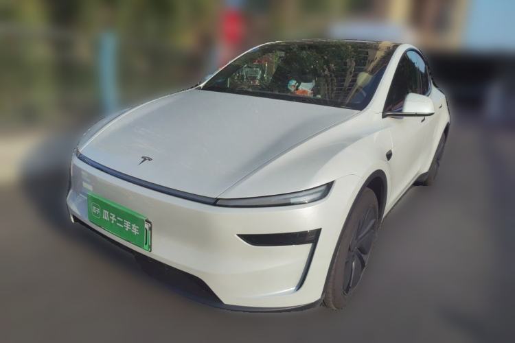 Used Tesla Model Y 2026 Rear-Drive Model Guazi used car, China used car export, Used car for sale, Used Tesla cars, Cheapest cars for sale, Electric vehicle, New energy car