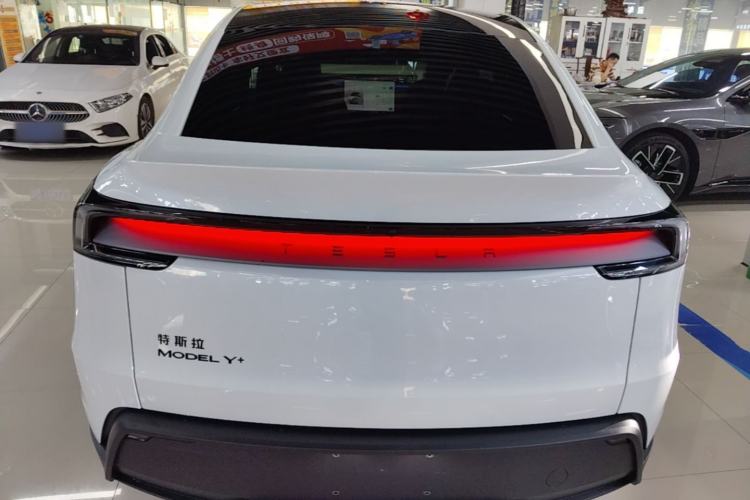 Used Tesla Model Y 2026 Facelifted Long-Range Rear-Drive Model Rear