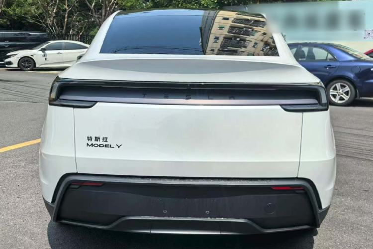 Used Tesla Model Y 2026 Rear-Drive Model Rear