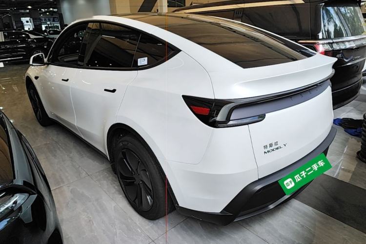 Used Tesla Model Y 2026 Rear-Drive Model Rear