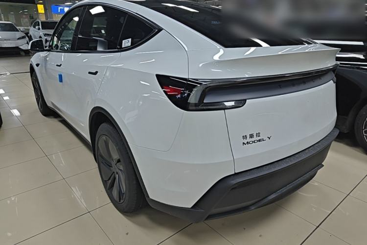 Used Tesla Model Y 2026 Rear-Drive Model Rear Left 45 Deg
