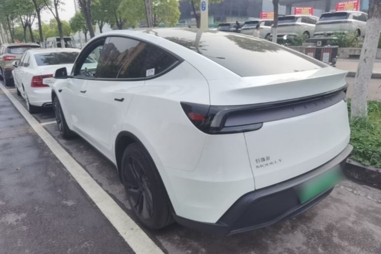 Used Tesla Model Y 2026 Rear-Drive Model Rear Left 45 Deg